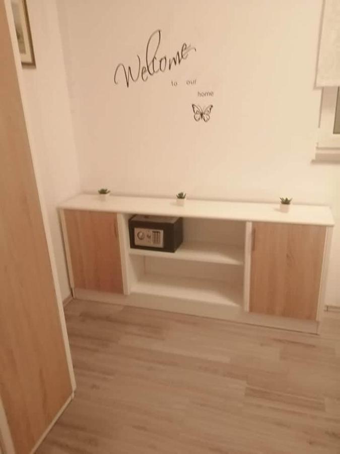 Ferienwohnung Apartman Dora Pag Town Exterior foto